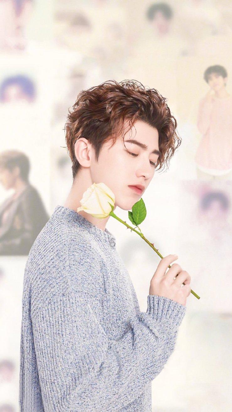 《双面胶》中女主原型的结局非常悲惨，我们该从她身上吸取什么教训？游戏画面