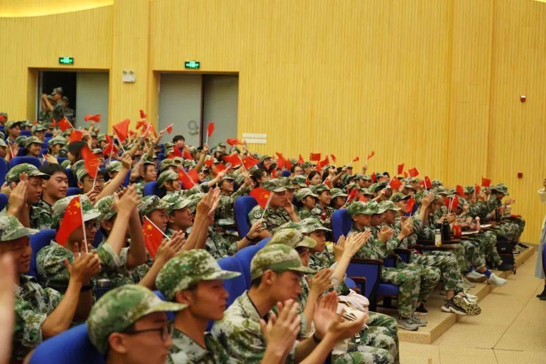 摇滚乐团的装扮