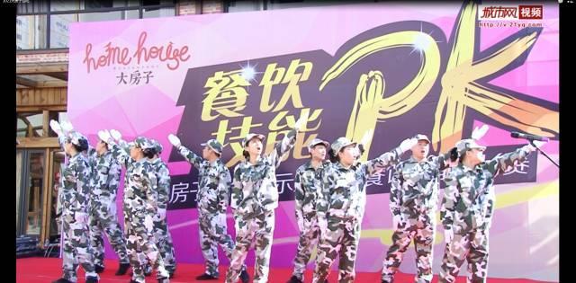 章鱼喷墨汁