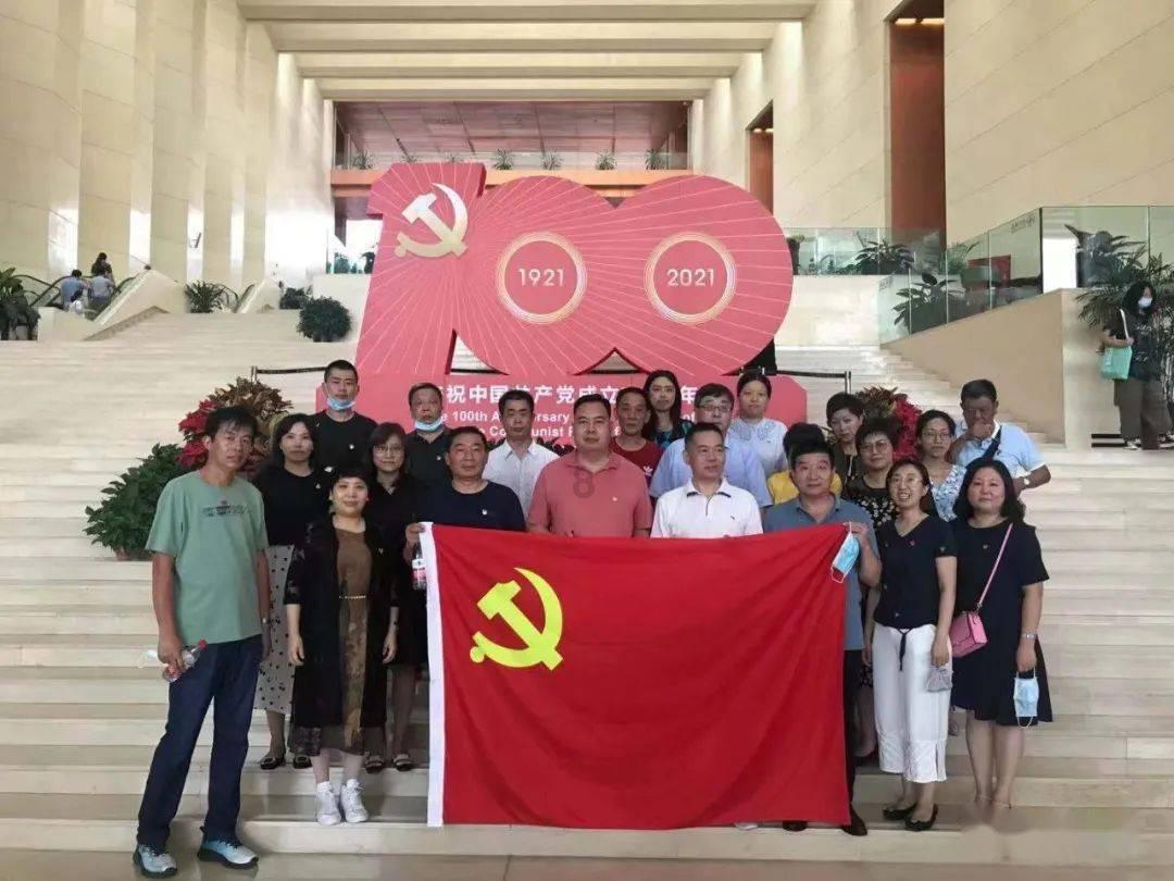 贪玩蓝月