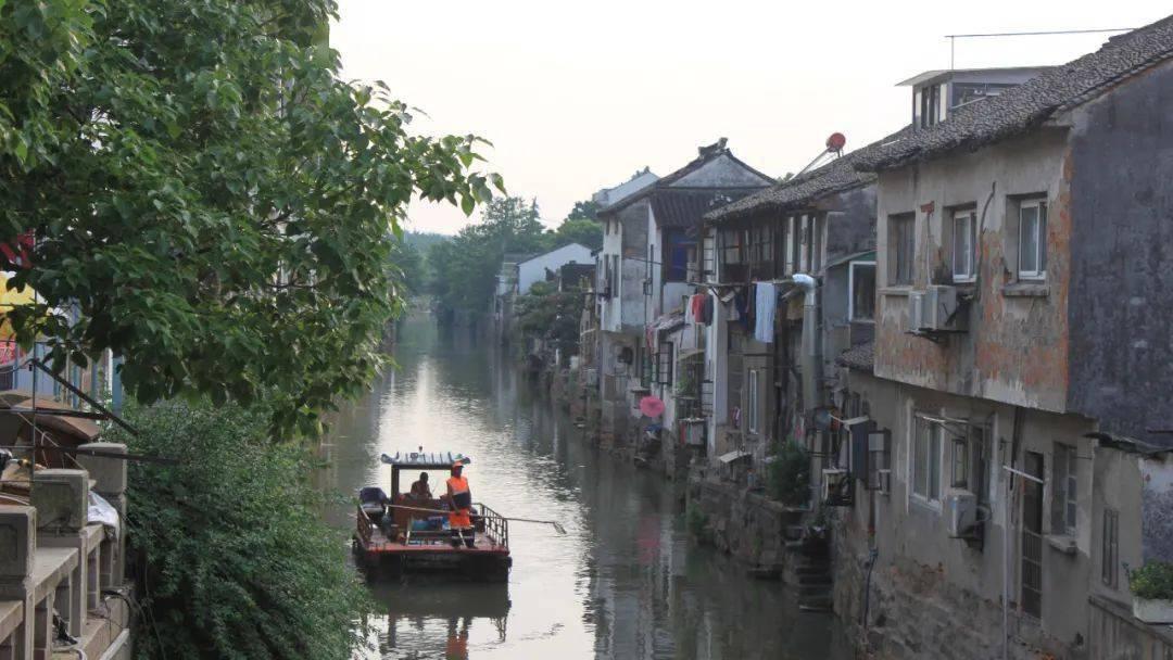 【关注乌什7.1级地震救援】新疆消防送安全知识到震区安置点