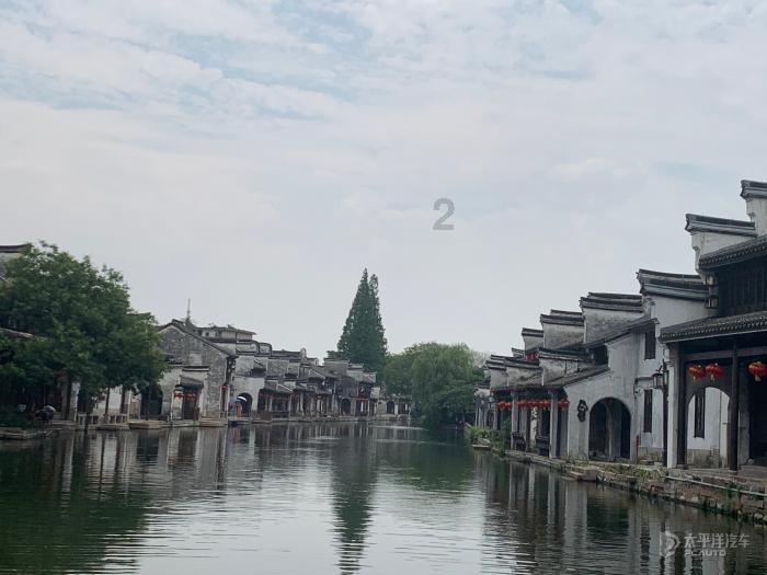 收评:沪指缩量跌近2%,酿酒、地产板块领跌,种业股逆市拉升