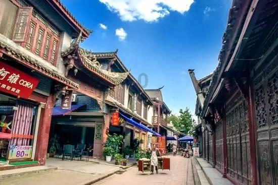 小米14 Ultra渲染图曝光:取消流线型隆起 一体性更强
