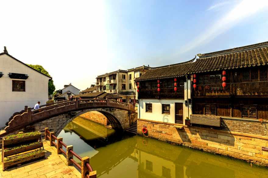 演技烂得像混子，《三大队》一群神仙里混进一个关系户，真招人嫌