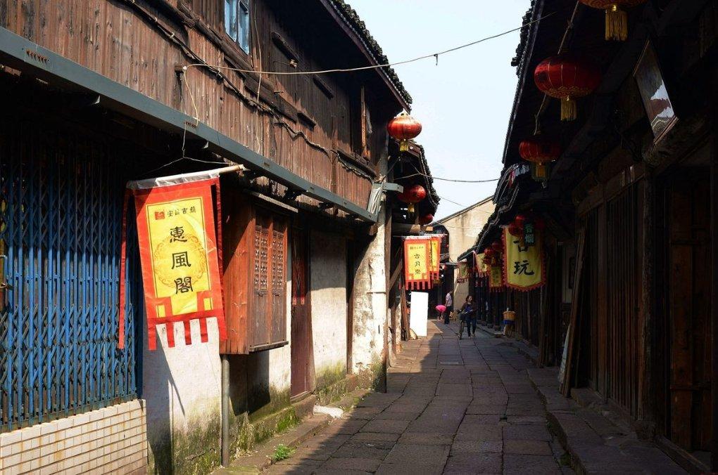 悬崖跳水运动