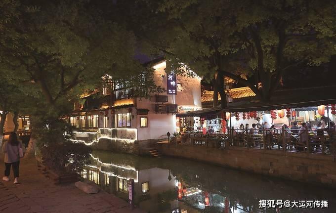 睦邻友好 欣欣向“龙”